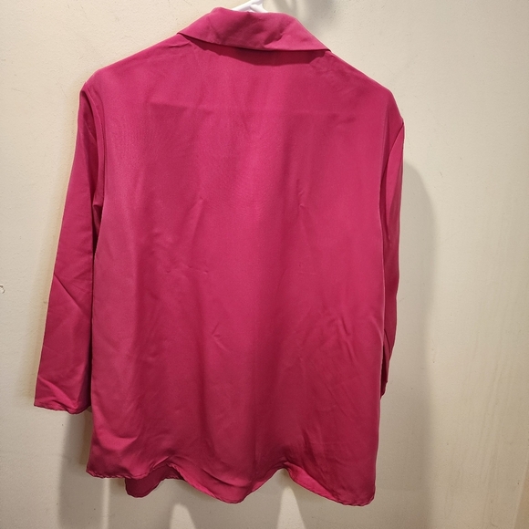 Graver Studios Women's Pink Fuschia  Button-Up Top Size L - Picture 3 of 10